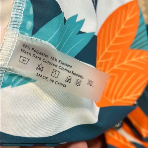 SHEIN Size X-Large Teal Orange White Swim Colorful Leaf Print Bikini Top Padded - Picture 8 of 8
